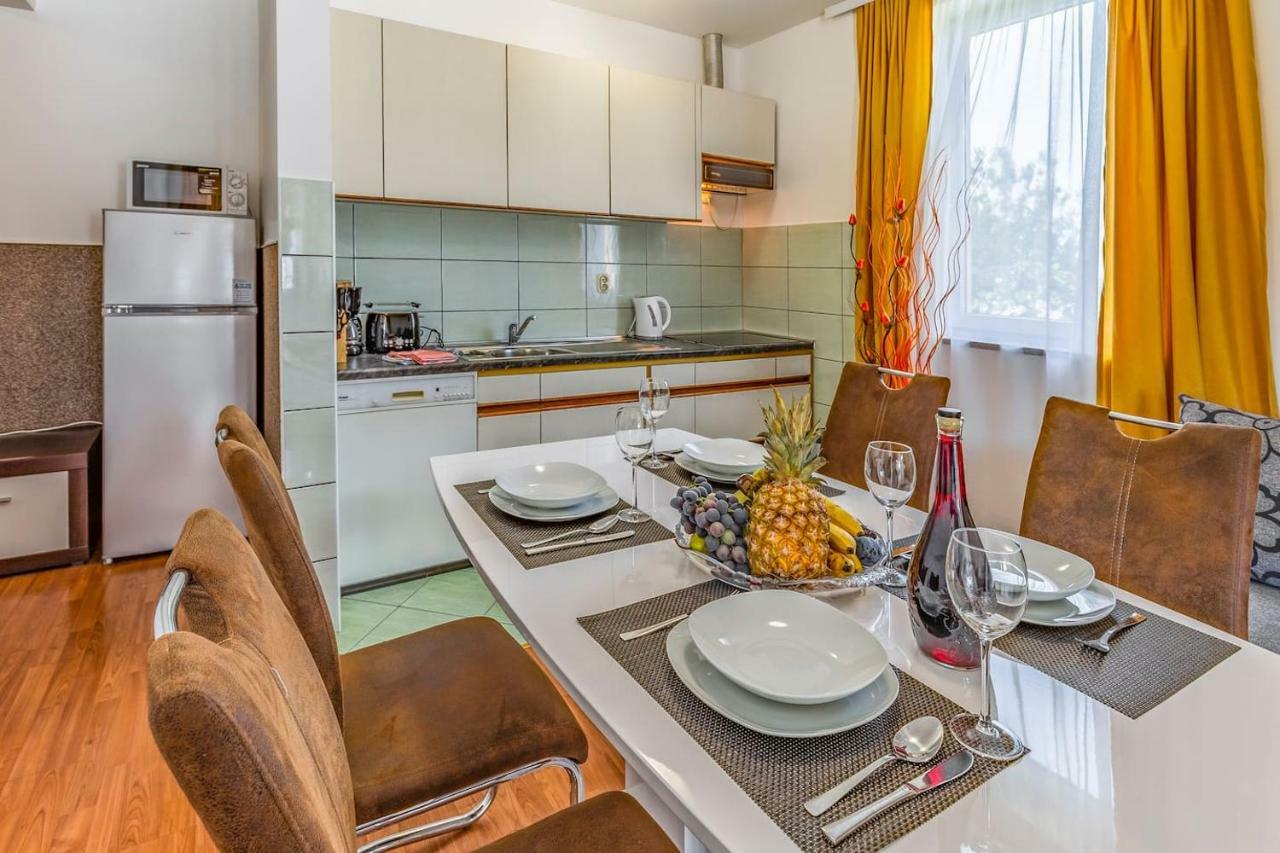 All Seasons Apartment Pula Zewnętrze zdjęcie